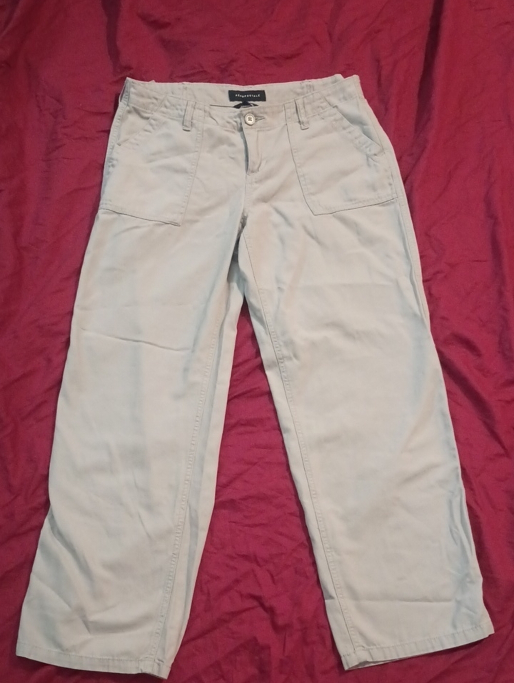 Aeropostale Low Rise Straight Leg Woman Khakis Size M Adjustable Waist Like New